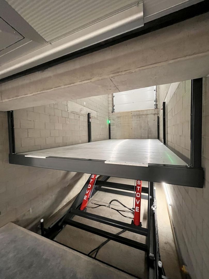 HİDROLİK MAKASLI  ARAÇ PLATFORMU